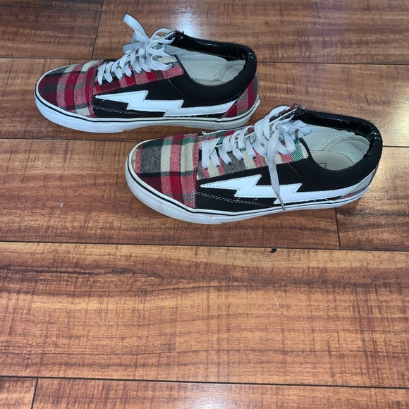 Revenge storms - Picture 3 of 3